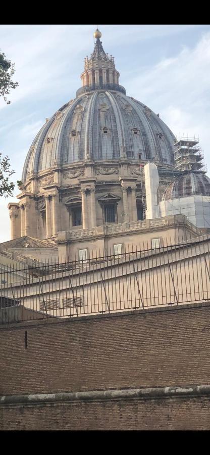 Zeus Inn - Una Finestra Sul Vaticano Рим Экстерьер фото